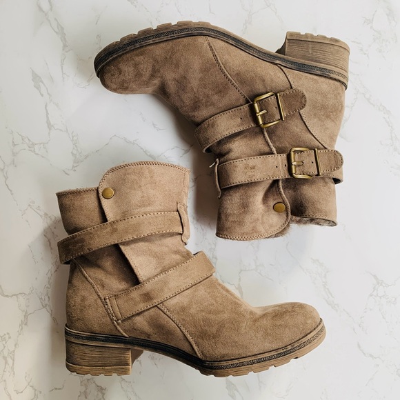 White Mountain Women's Chastity Boots | Size 9.5 - Picture 5 of 10